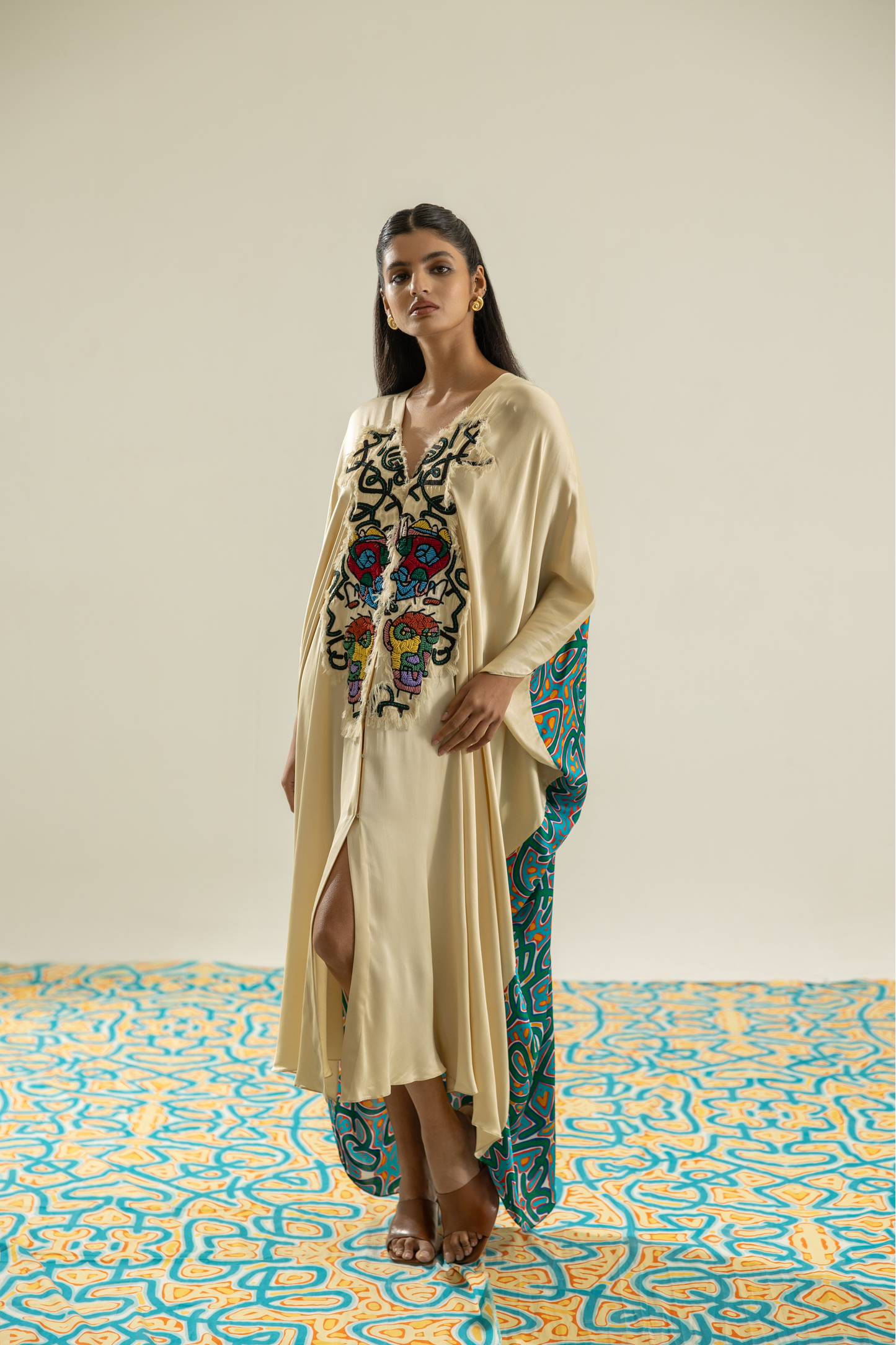 URBAN CROWD FILLED KAFTAN