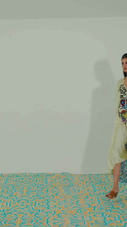 URBAN CROWD FILLED KAFTAN